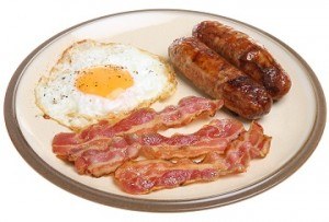 photo of sausages, bacon, and egg