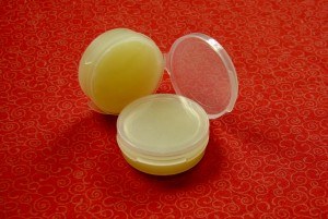 lipbalm-coconut-oil2